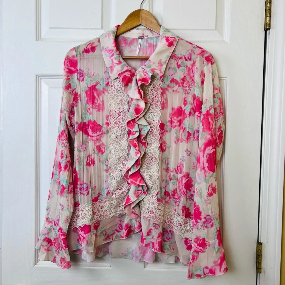 Free People Bad at Love Printed  Blouse in ivory with Pink and Red Roses